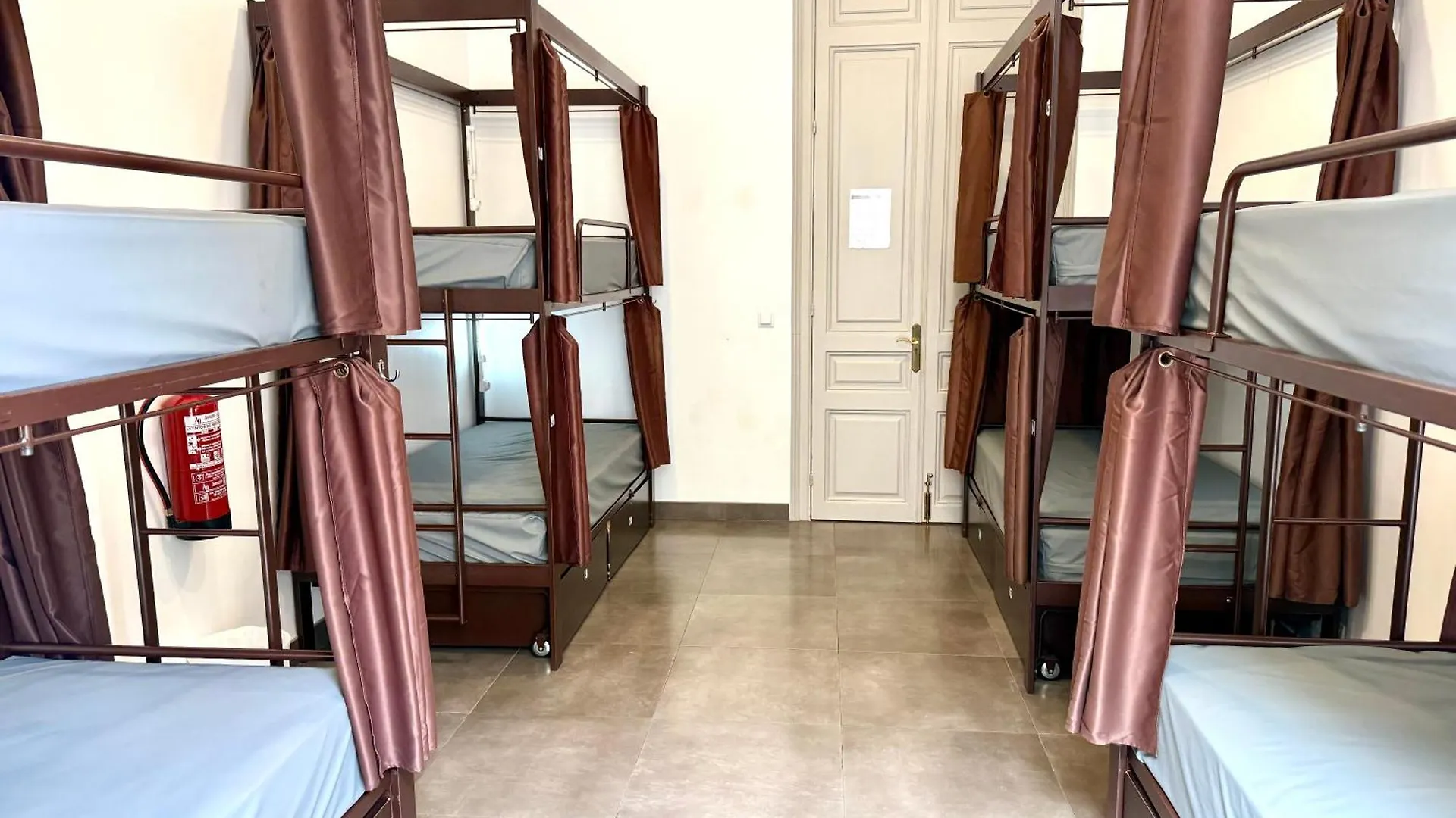 Hip Karma Hostel Barcellona Spagna