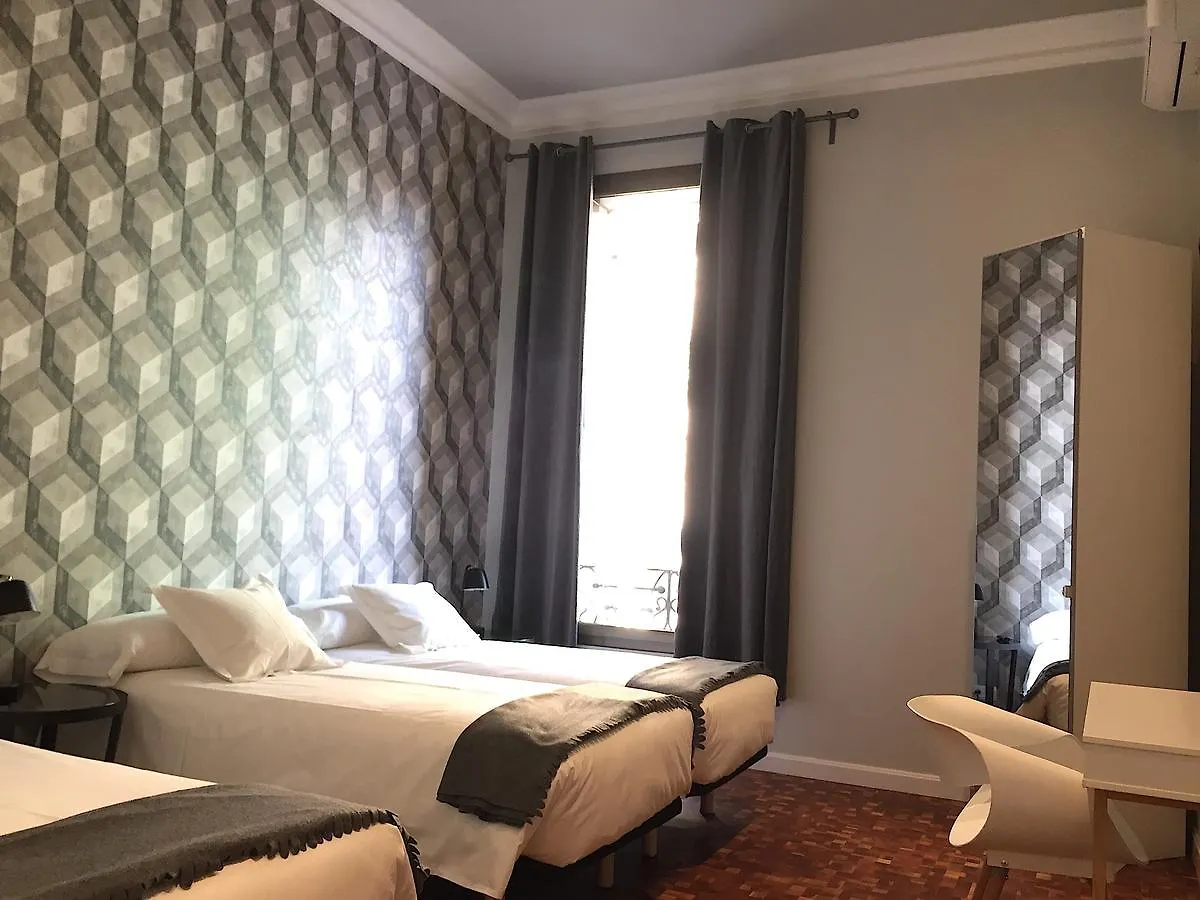 Hip Karma Hostel Barselona İspanya